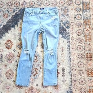 D. Jeans Faded Blue Jeans